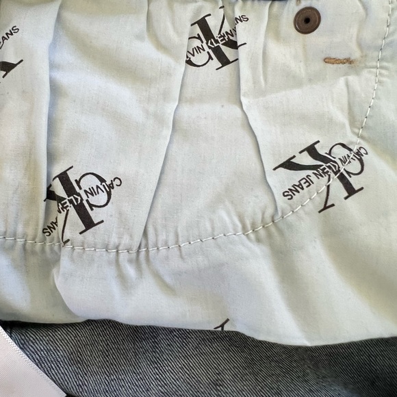 Calvin Klein Mid Rise Skinny Jean 12/31 - Picture 11 of 11